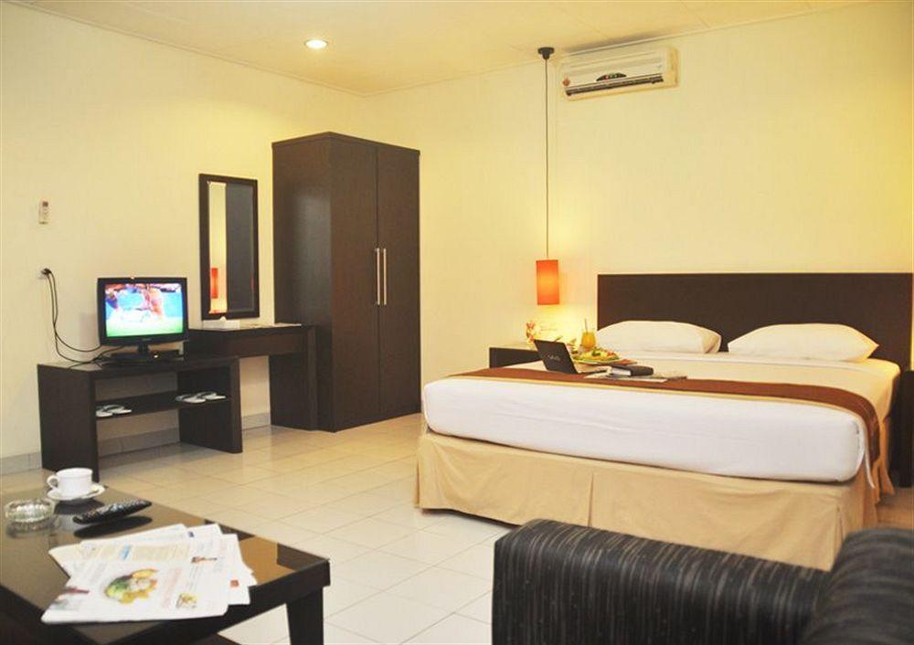 בנדונג Ahadiat Hotel & Bungalow מראה חיצוני תמונה