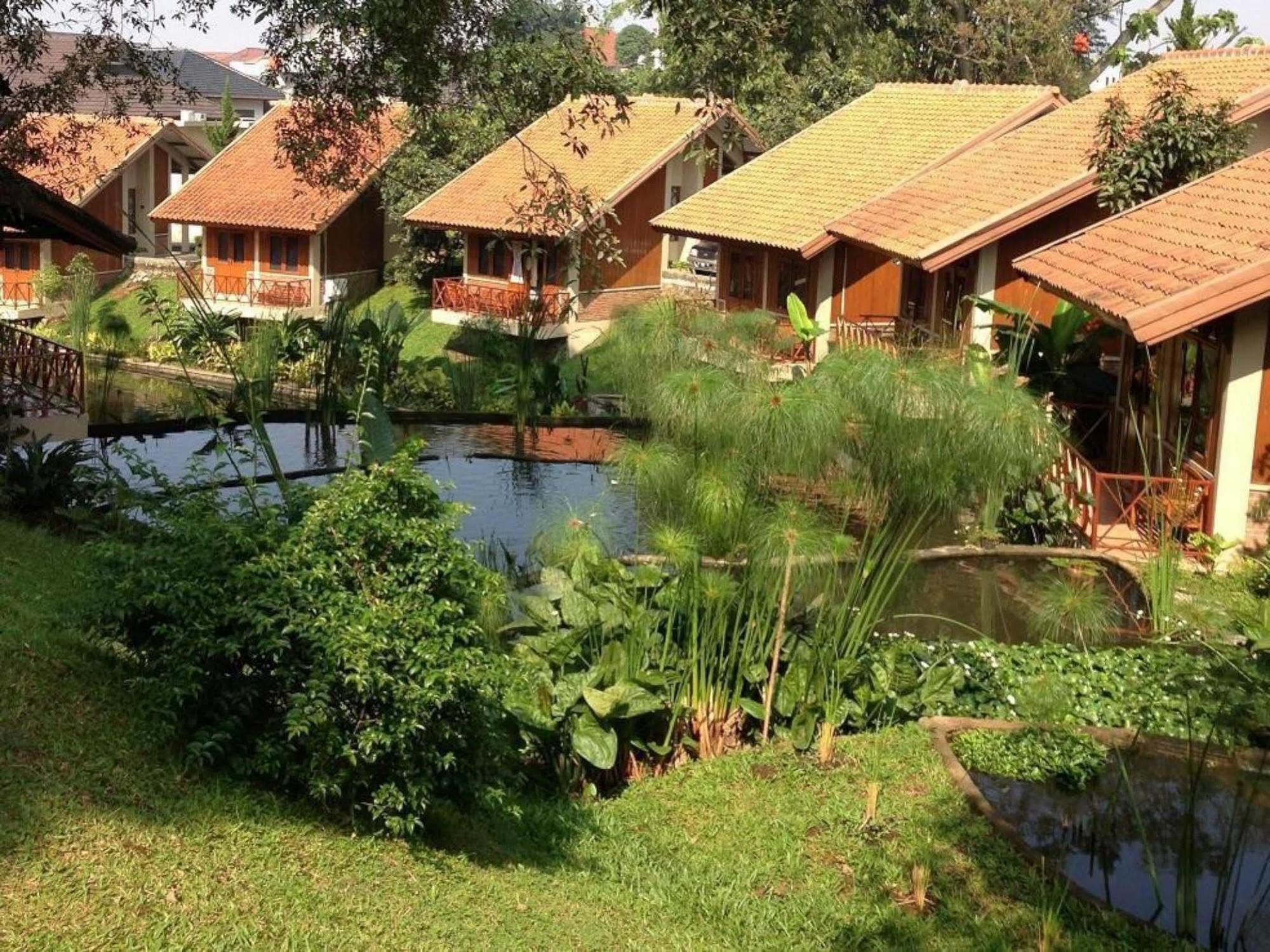 בנדונג Ahadiat Hotel & Bungalow מראה חיצוני תמונה