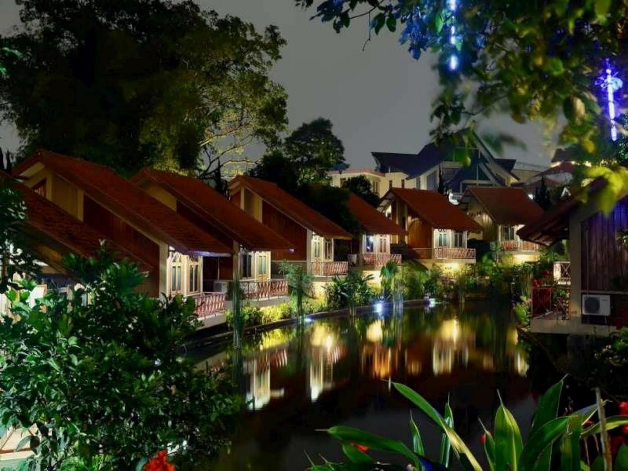 בנדונג Ahadiat Hotel & Bungalow מראה חיצוני תמונה