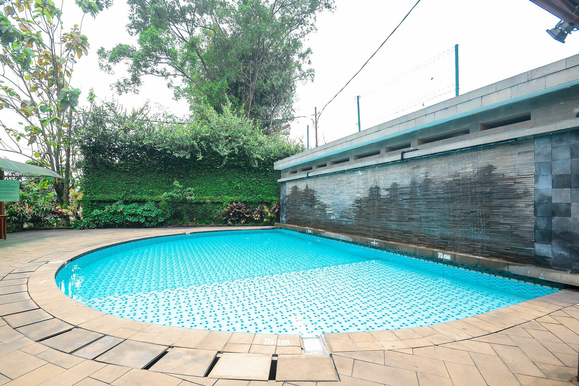 בנדונג Ahadiat Hotel & Bungalow מראה חיצוני תמונה