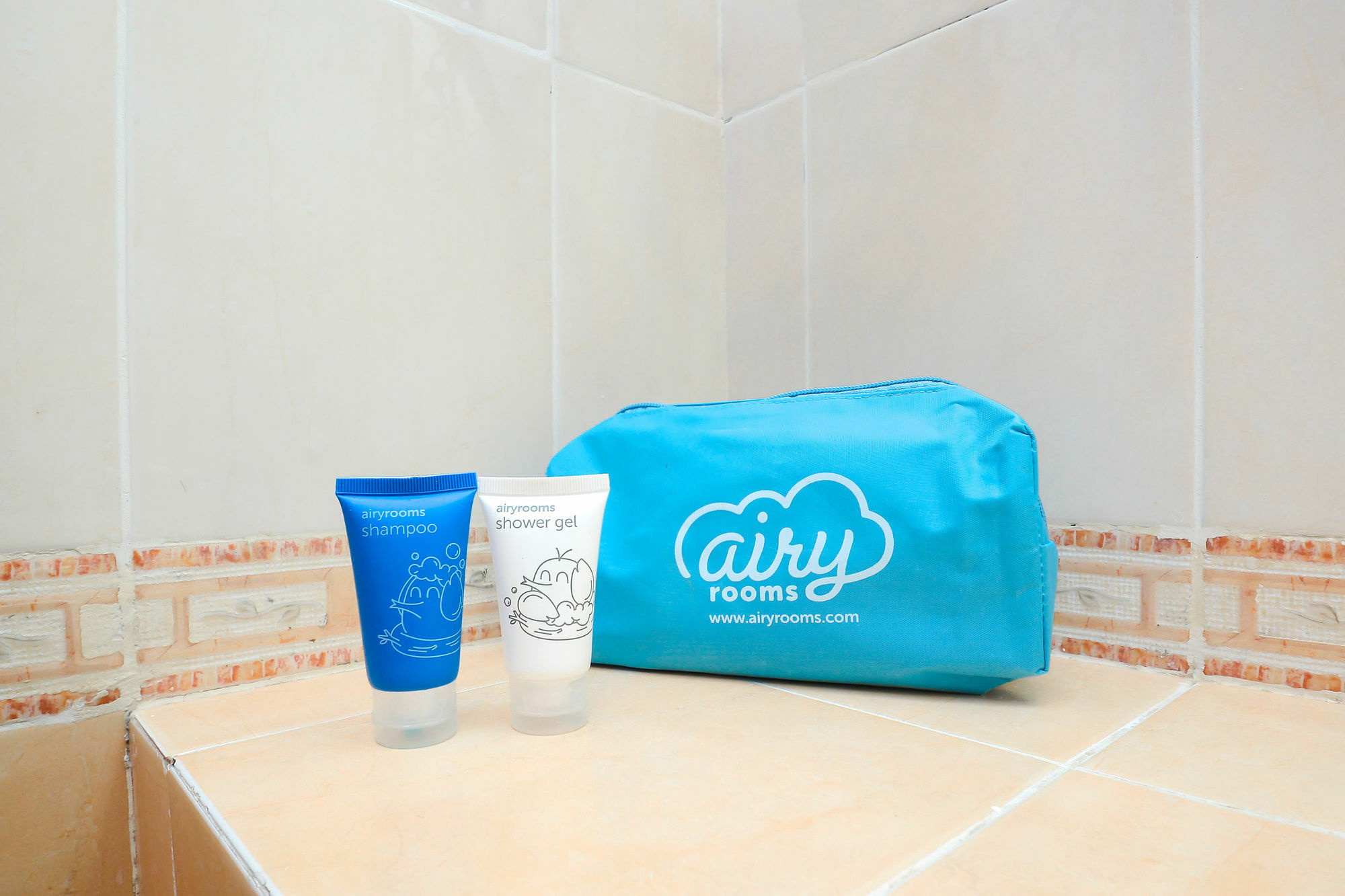 בנדונג Ahadiat Hotel & Bungalow מראה חיצוני תמונה